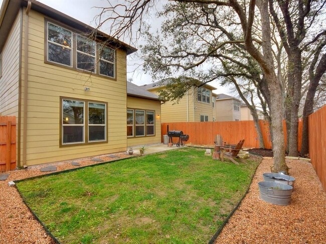 Building Photo - 10612 Tramonto Dr