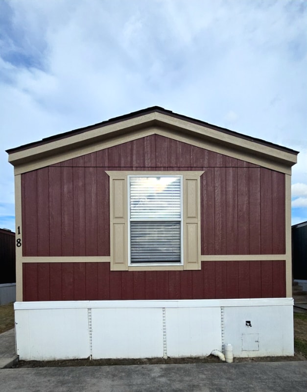 Building Photo - 1120 N Vista Dr