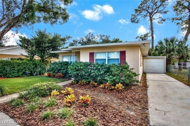 Building Photo - 3 br, 2 bath House - 3708 W DE LEON ST