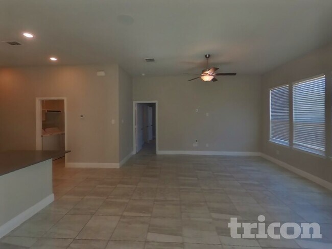 Foto del edificio - 1340 Beach Dr