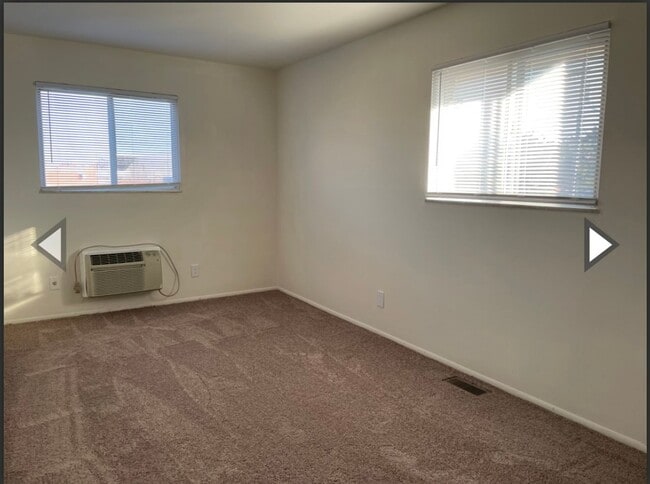 Foto del edificio - 2 bedroom ranch style apartment
