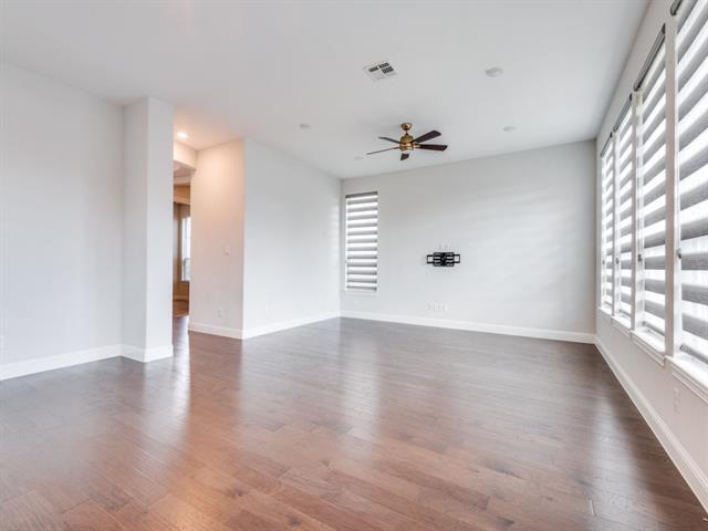 Foto del edificio - 4717 Cash Dr