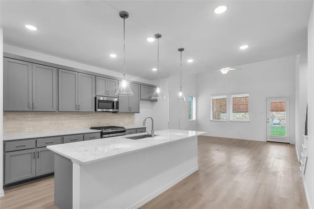 Building Photo - 2136 Sunnymede Dr