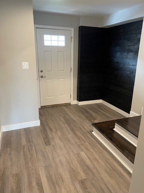 Foto del edificio - 2107 Elm Tree Ct