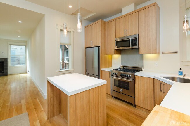 Foto del edificio - 974 Dolores St
