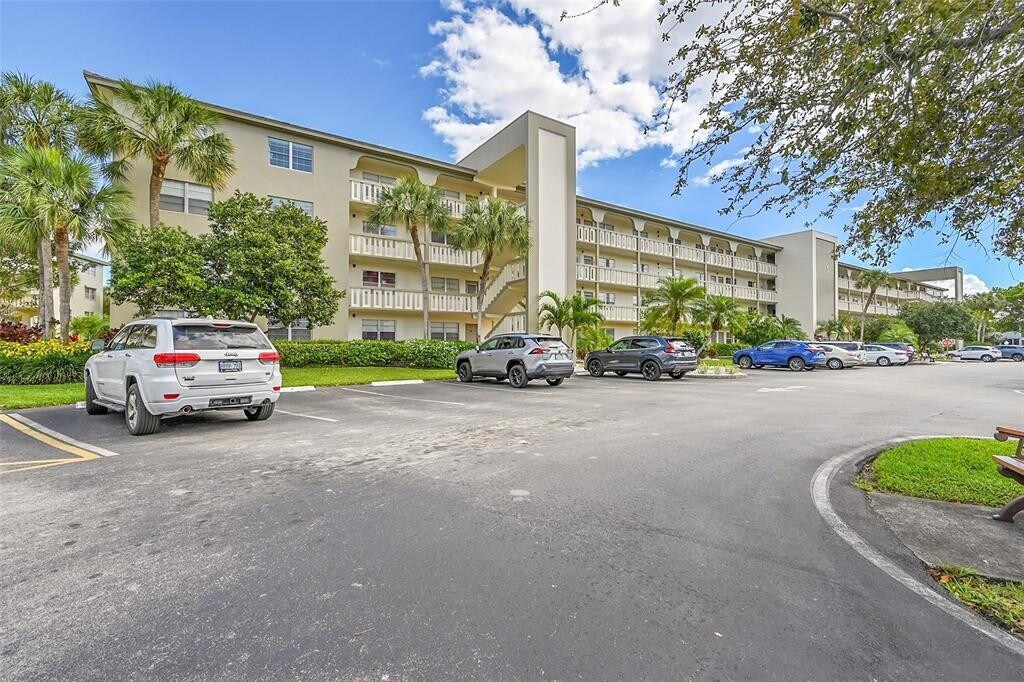 Foto del edificio - 2404 Antigua Cir