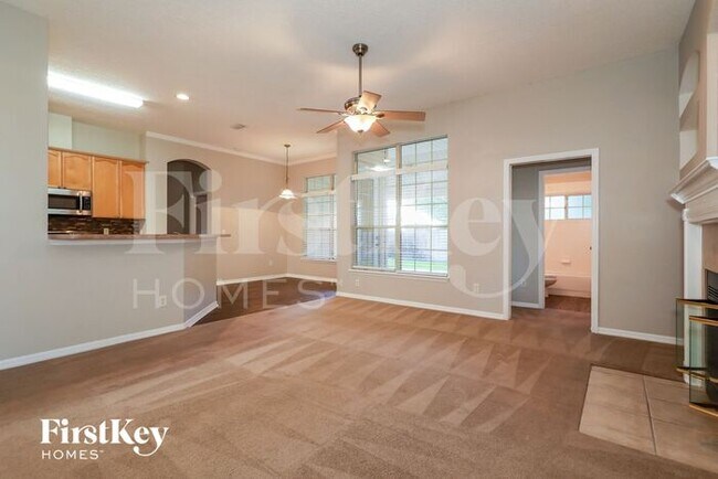 Foto del edificio - 14559 Camberwell Ln N