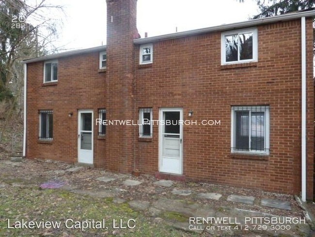 Foto del edificio - 2022 Lindsay Rd / Two Bedroom town home