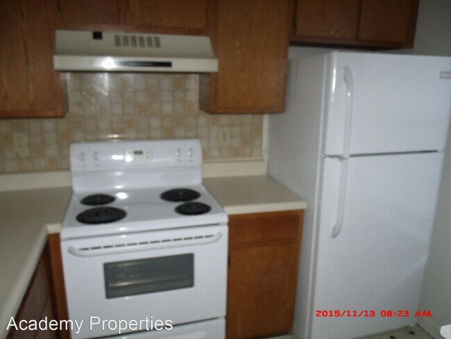 2 br, 1.5 bath House - 305 Quincy Avenue photo'