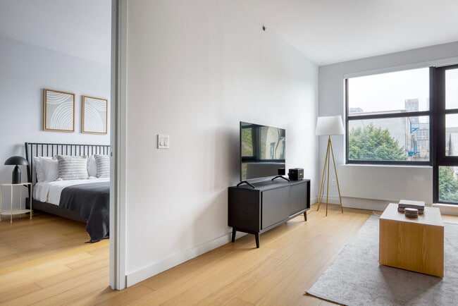 Building Photo - 171 Suffolk St