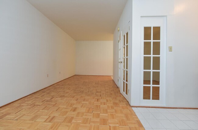 Foto del edificio - Spacious & Bright Junior 1 Bedroom at River Place East
