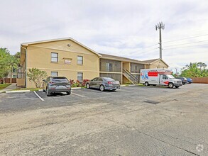 Building Photo - 5309 Summerlin Rd