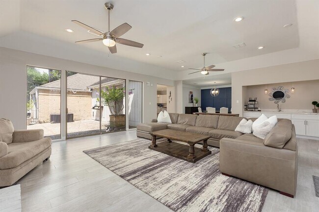 Building Photo - 3110 Sunny Knoll Ct