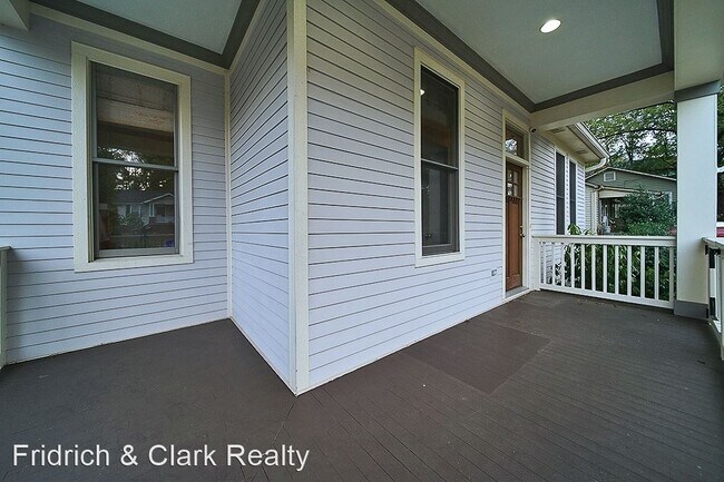 Building Photo - 3 br, 2.5 bath House - 1213 B North 7th St...