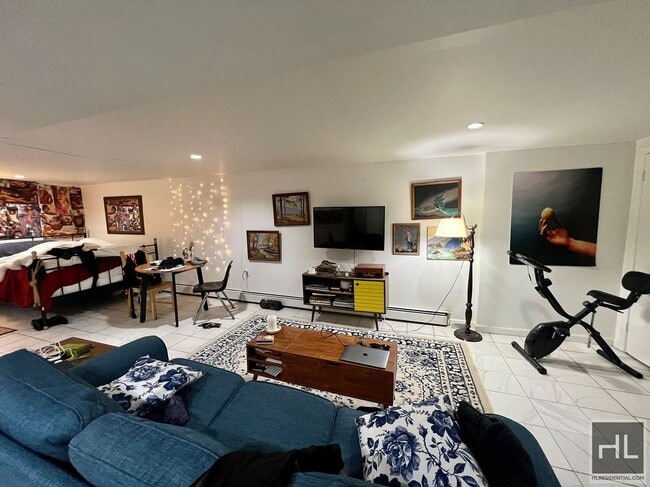 Building Photo - 1BR 1BA Townhouse All Utilities Included On Tree Lined Bushwick/Ridgewood Border