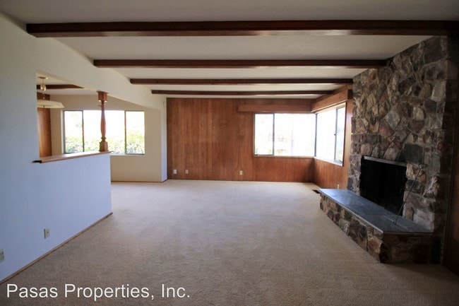Building Photo - 4411 Carmelo St