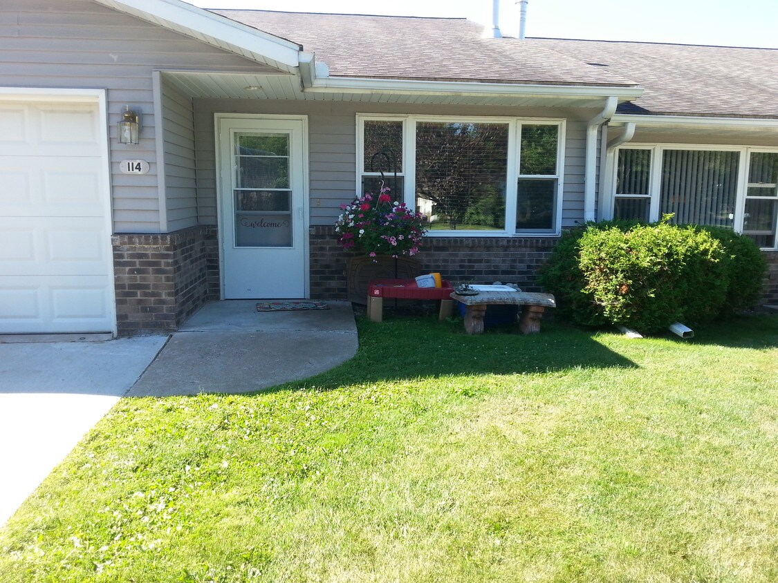Front view - 114 E 8th Ave