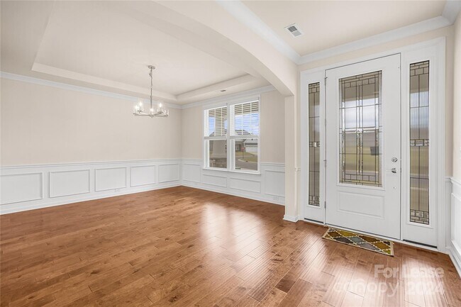 Foto del edificio - 9411 Thayer Wy