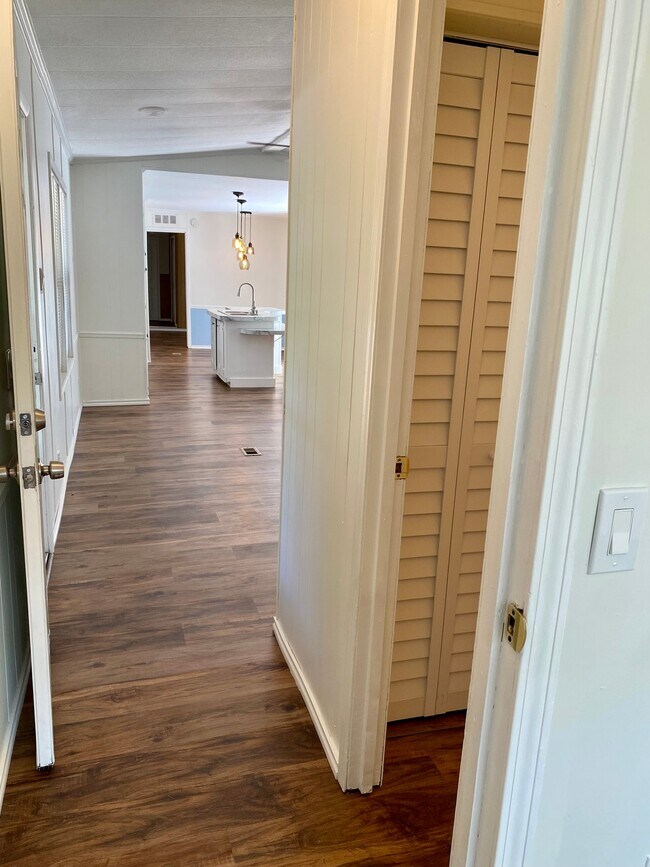 Foto del edificio - 114 Heathcliff Rd