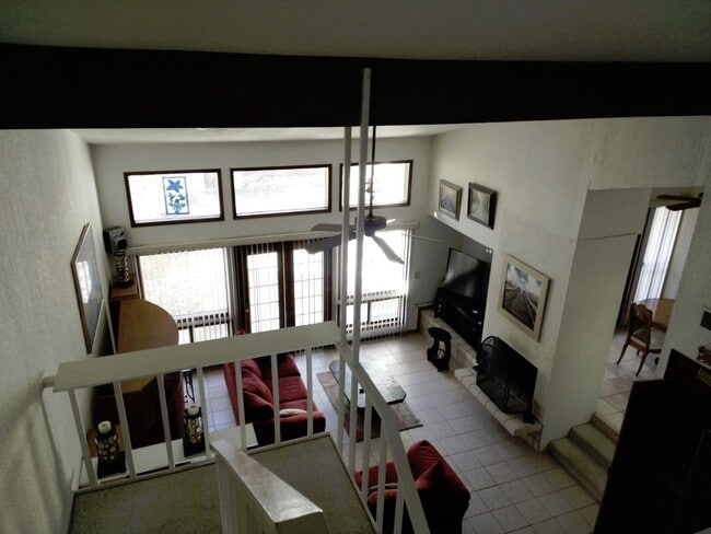 Foto del edificio - 2 Bed 2 Bath Fully Furnished