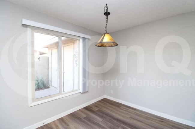 Building Photo - 1310 S Pima