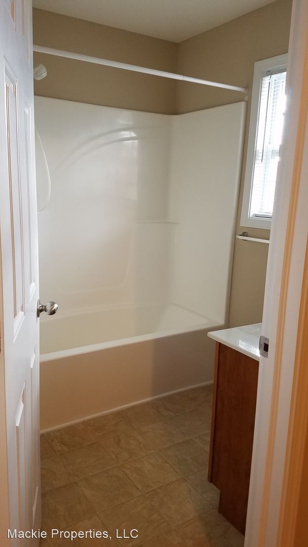 Foto del edificio - 3 br, 2.5 bath House - 2412 South Woolery ...