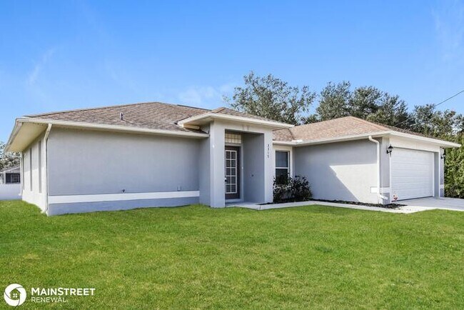 Foto del edificio - 3317 20th St W, Lehigh Acres, FL 33971
