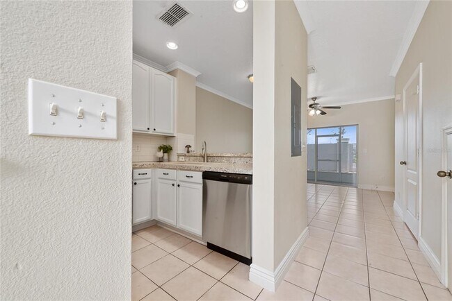 Building Photo - 10612 Savannah Wood Ct