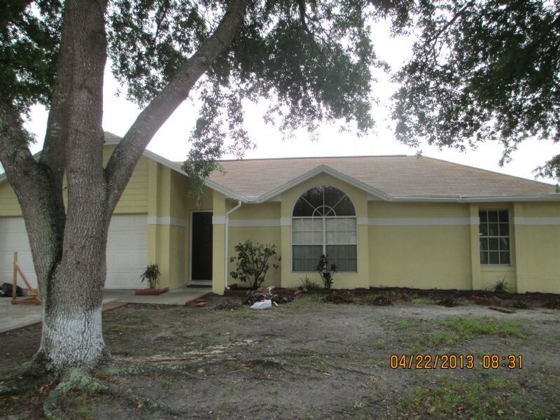 Osceola County Screen Pool House for Rent in Kissimmee, FL