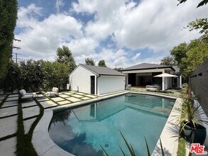 Building Photo - 4257 Shadyglade Ave