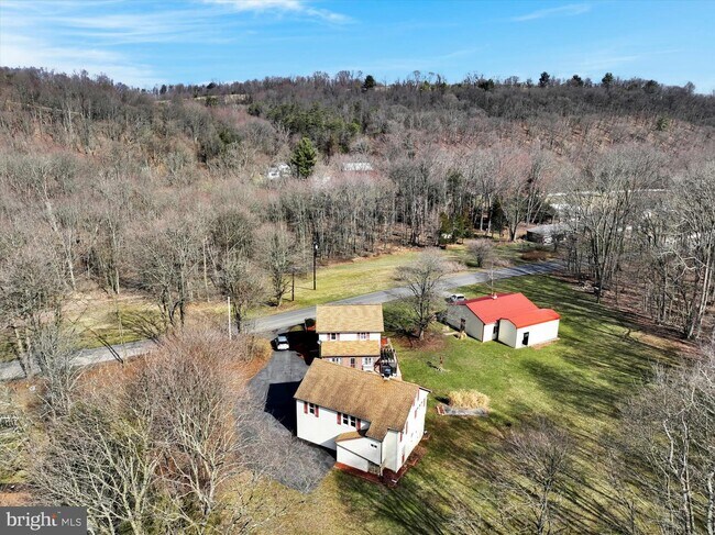 Building Photo - 143 Swopes Valley Rd