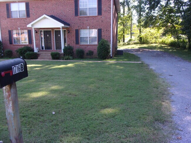 Building Photo - 1716 Monument Ln
