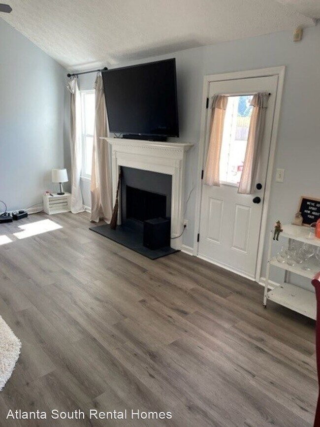 3 br, 2 bath House 20 Peeks Crossing Way House Rental in Senoia, GA