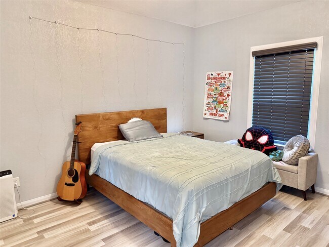 Foto del edificio - 17501 Deer Creek Dr