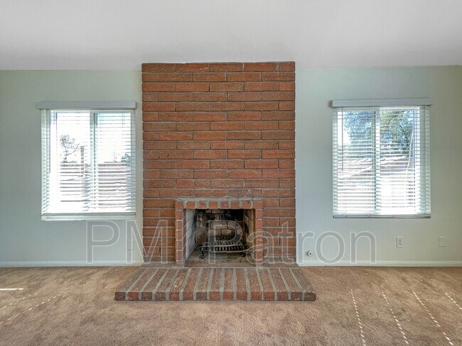 Foto del edificio - 21909 Huron Ln
