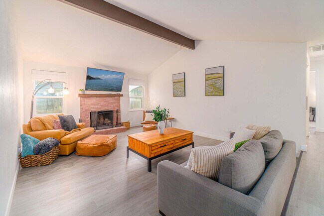 Foto del edificio - 2903 Pinewood Dr