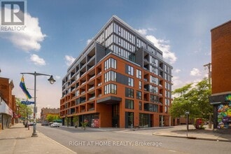 Building Photo - 10 James St