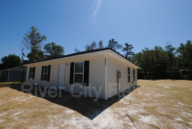 Building Photo - 5625 Overlook Dr E