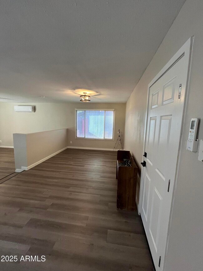 Building Photo - 10801 N 43rd Dr