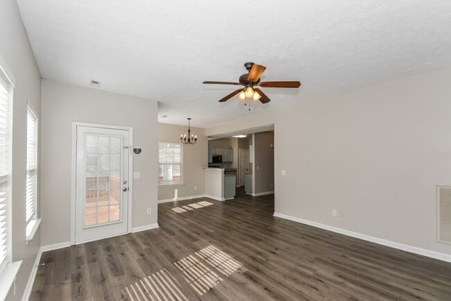 Building Photo - 1415 Bern Dr