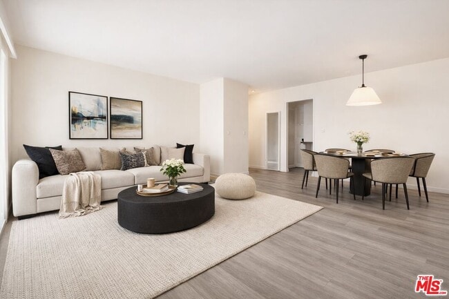 Foto del edificio - 1446 Cochran Ave