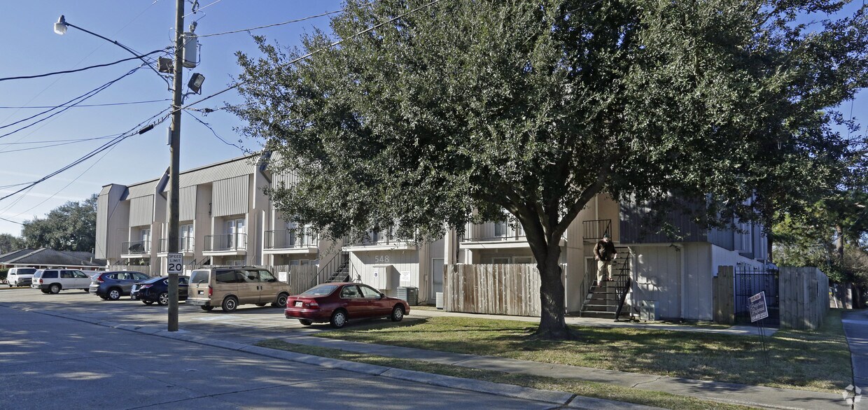 Foto del edificio - 570 W William David Pky