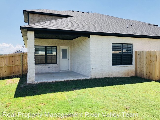 Building Photo - 9818 Mylea Cir