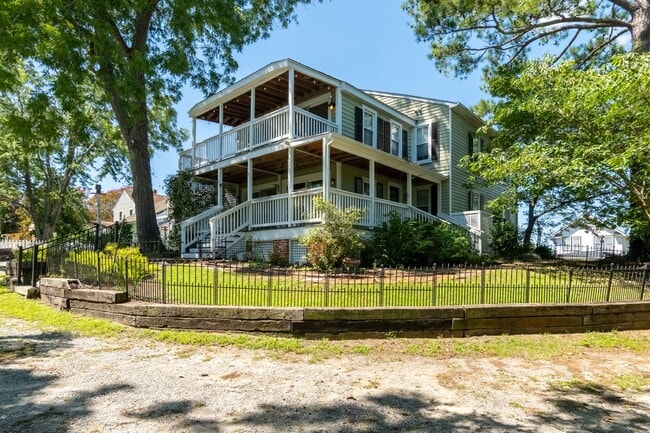 Foto del edificio - 4 Bedroom 4 Bathroom at Isle Of Wight County