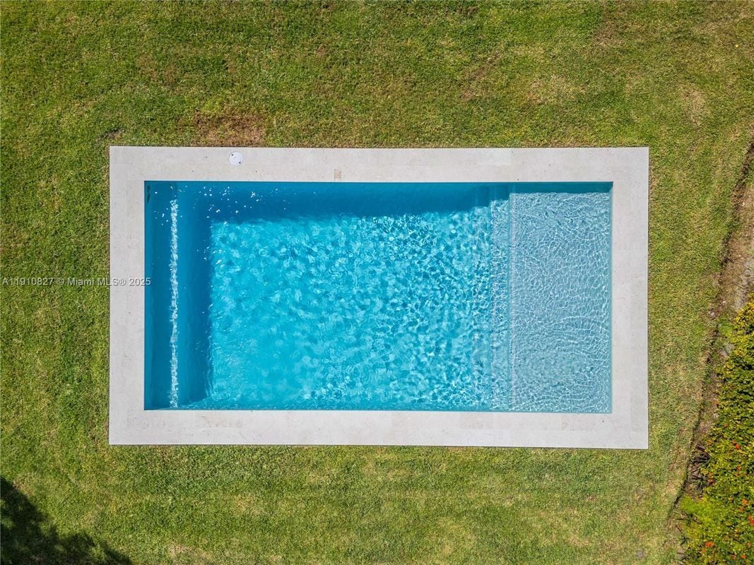 Building Photo - 317 N 31st Ave