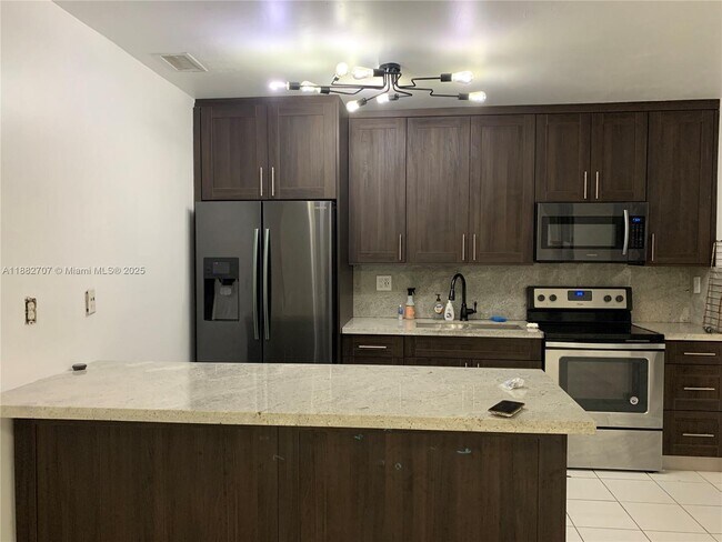 Building Photo - 3298 W 70th St
