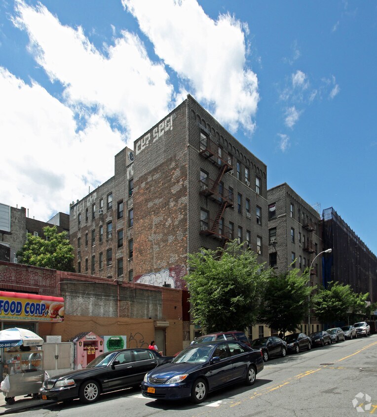 Foto principal - 544-550 Academy St