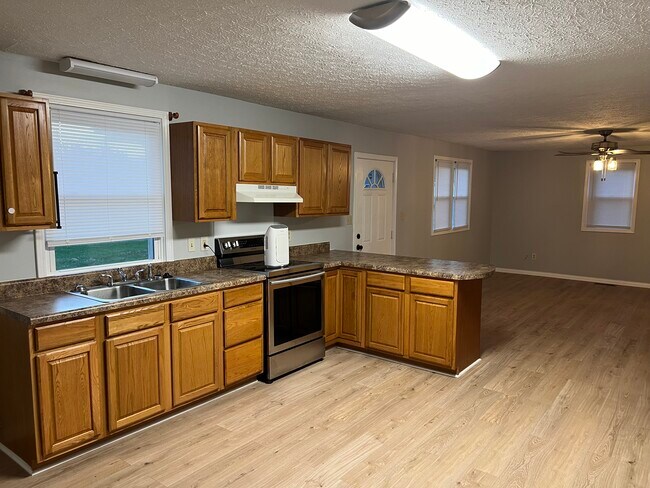 Foto del edificio - 210 Highland Ave