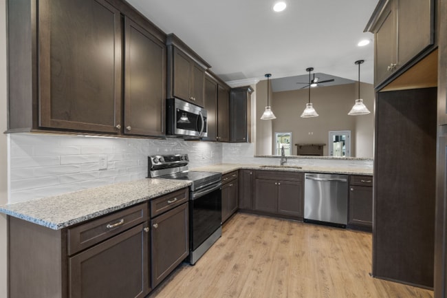 Foto del edificio - 1907 Gracie Bug Lp