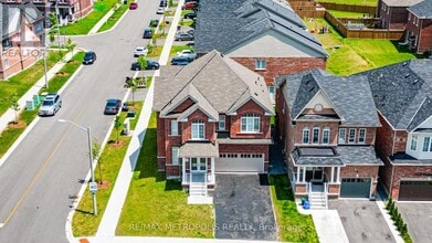 Building Photo - 647 Fleetwood Dr